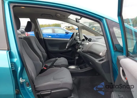 2013 Honda Fit из США, поврежденный, VIN JHMGE8H38DC039905